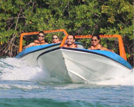 Jungle Tour Speed Boat en pareja sobre Laguna Nichupté